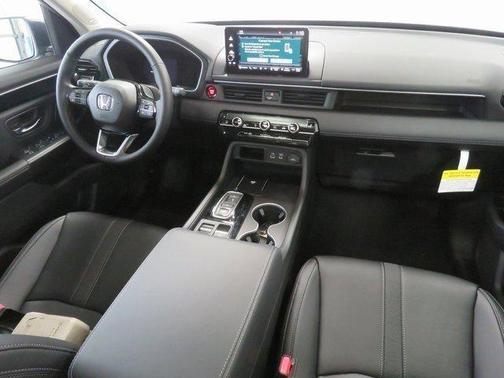 2023 Honda Pilot Touring 8-Passenger