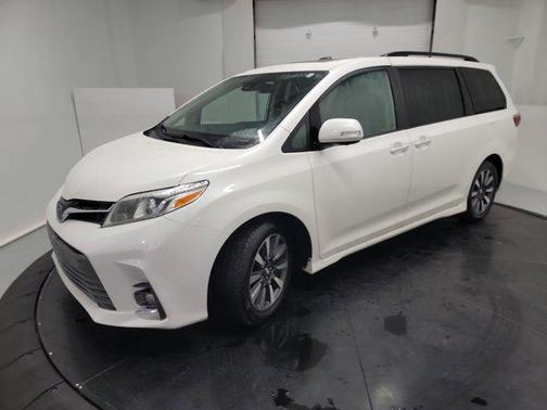 2019 Toyota Sienna Limited