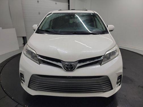 2019 Toyota Sienna Limited