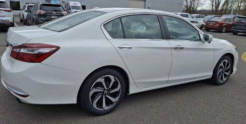 2017 Honda Accord EX-L w/Navigation & Honda Sensing