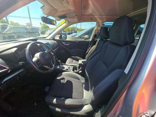 Ice Silver Metallic 2020 Subaru Forester Premium