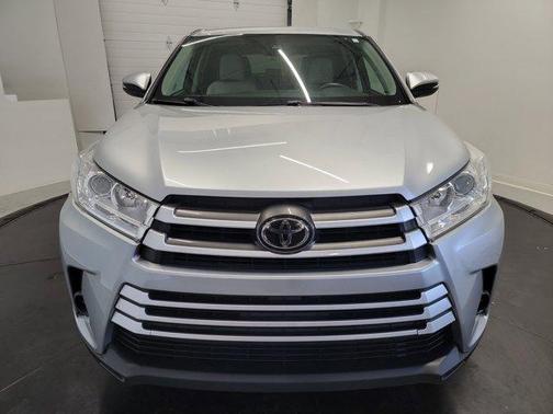 2017 Toyota Highlander LE I4