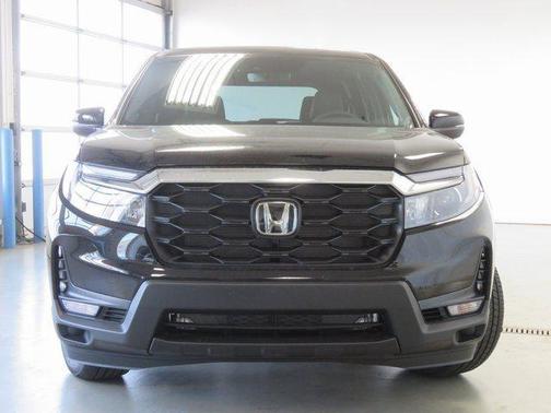 Crystal Black Pearl 2023 Honda Passport AWD EX-L