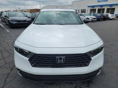 Platinum White Pearl 2026 Honda Accord Hybrid Sport-L