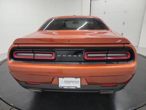 Sinamon Stick 2021 Dodge Challenger SXT