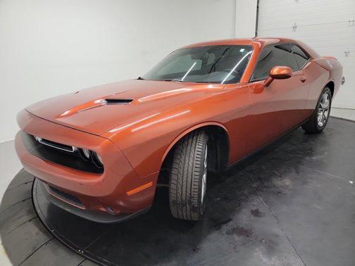 Sinamon Stick 2021 Dodge Challenger SXT