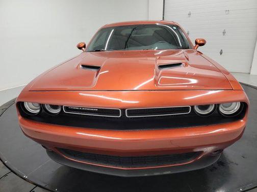 Sinamon Stick 2021 Dodge Challenger SXT