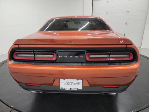 Sinamon Stick 2021 Dodge Challenger SXT