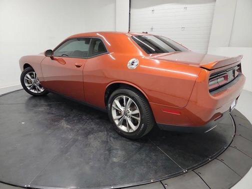 Sinamon Stick 2021 Dodge Challenger SXT