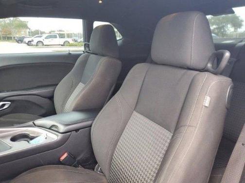 Sinamon Stick 2021 Dodge Challenger SXT