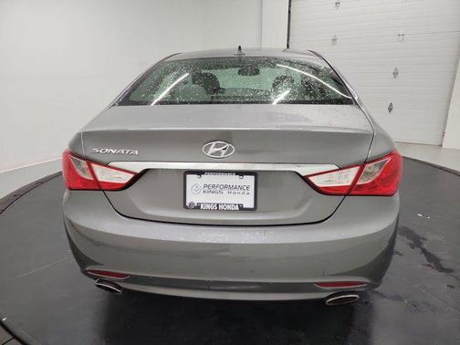 Harbor Gray Metallic 2013 Hyundai SONATA SE