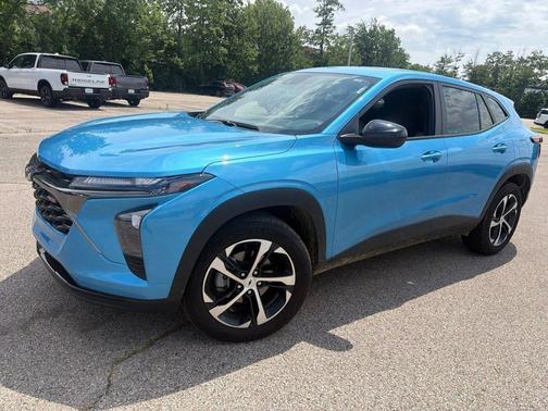 Marina Blue Metallic 2025 Chevrolet Trax FWD 1RS
