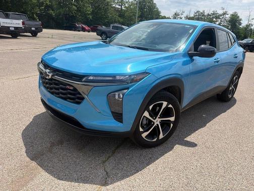 Marina Blue Metallic 2025 Chevrolet Trax FWD 1RS