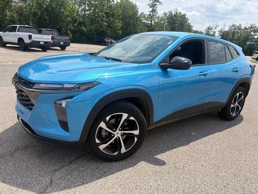 Marina Blue Metallic 2025 Chevrolet Trax FWD 1RS