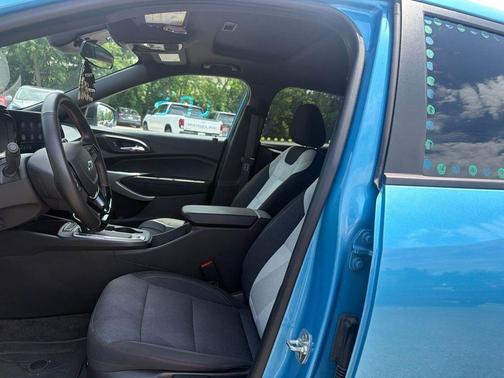 Marina Blue Metallic 2025 Chevrolet Trax FWD 1RS