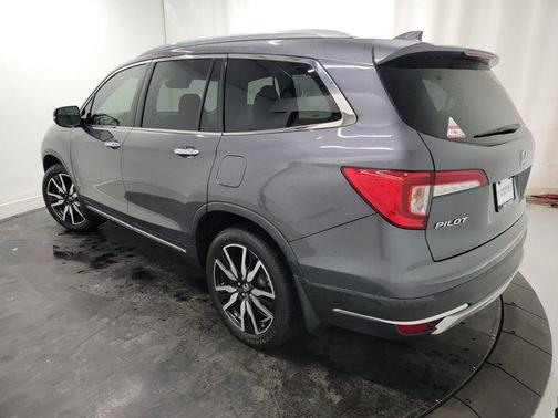 2020 Honda Pilot Touring 8-Passenger