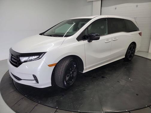 Platinum White Pearl 2023 Honda Odyssey Sport