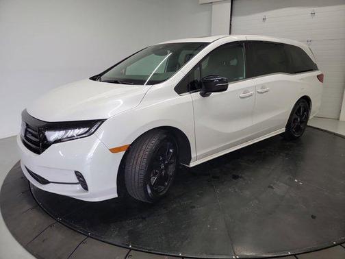 Platinum White Pearl 2023 Honda Odyssey Sport