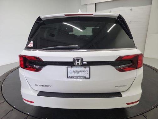 Platinum White Pearl 2023 Honda Odyssey Sport