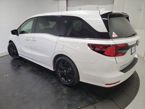 Platinum White Pearl 2023 Honda Odyssey Sport