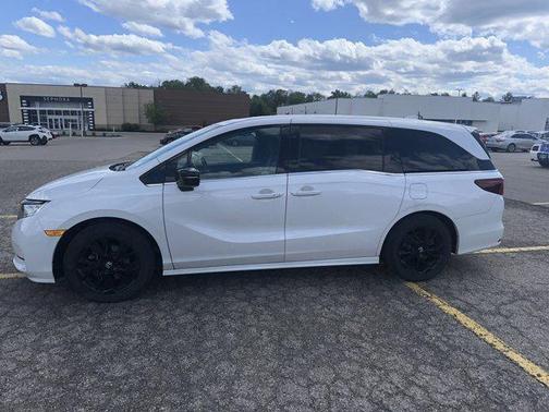 Platinum White Pearl 2023 Honda Odyssey Sport