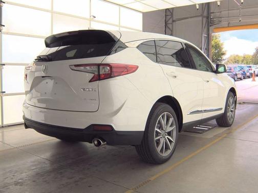 Platinum White Pearl 2021 Acura RDX Technology Package