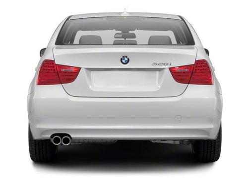 Alpine White 2010 BMW 328 i xDrive