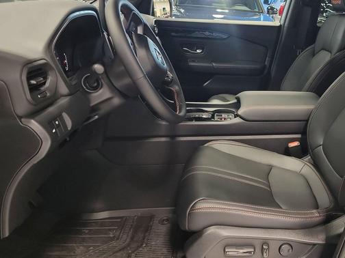 Solar Silver Metallic 2026 Honda Pilot TrailSport