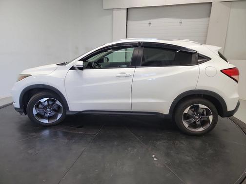 White Orchid Pearl 2018 Honda HR-V EX-L w/Navigation