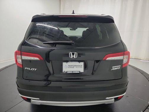 2020 Honda Pilot Touring 8-Passenger