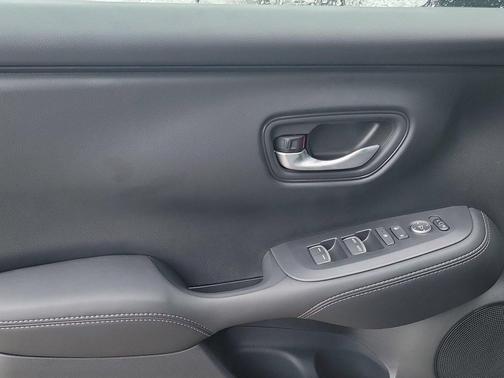 Crystal Black Pearl 2027 Honda HR-V EX-L