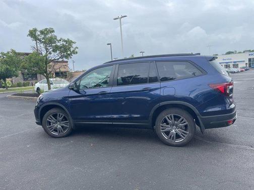 2022 Honda Pilot AWD Sport