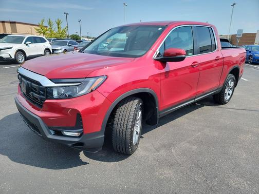 Radiant Red Metallic II 2026 Honda Ridgeline RTL