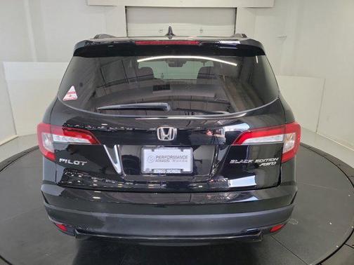 2020 Honda Pilot AWD Black Edition
