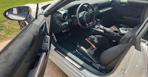 Crystal White Pearl 2023 Subaru BRZ Limited