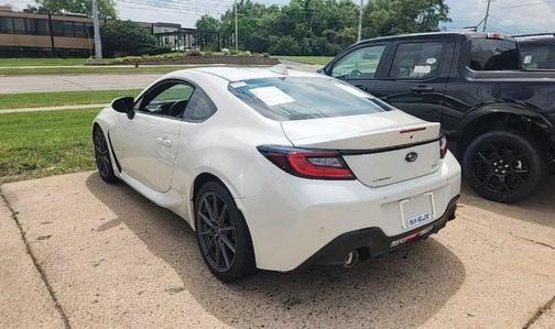Crystal White Pearl 2023 Subaru BRZ Limited