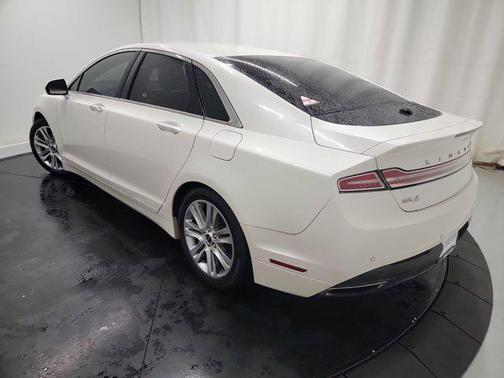 2015 Lincoln MKZ Base