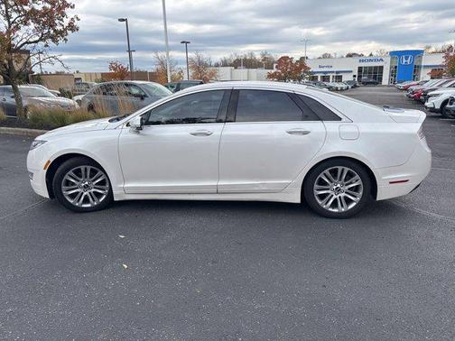 2015 Lincoln MKZ Base
