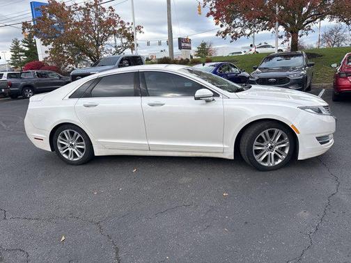 2015 Lincoln MKZ Base