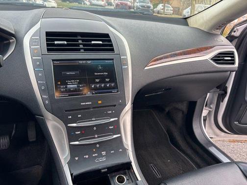 2015 Lincoln MKZ Base