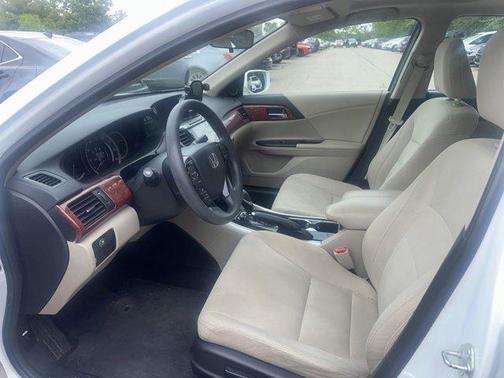 White Orchid Pearl 2017 Honda Accord EX