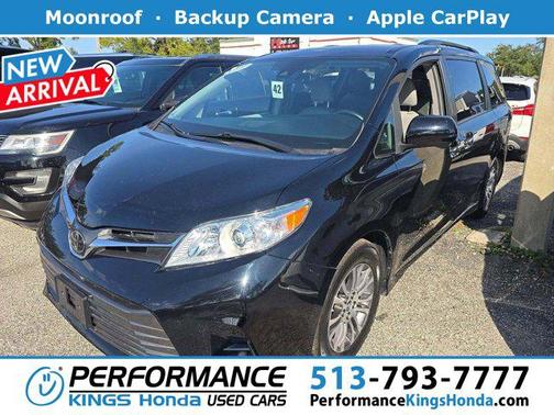 2019 Toyota Sienna XLE