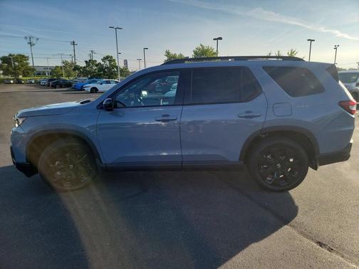 Sonic Gray Pearl 2026 Honda Pilot Black Edition