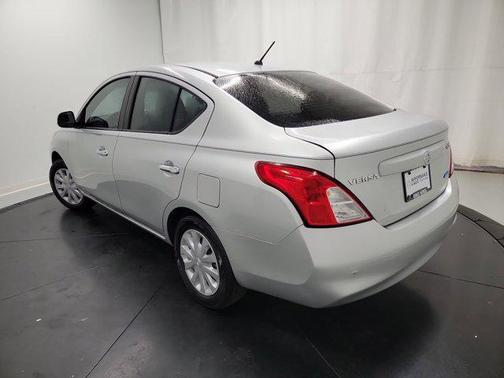 2012 Nissan Versa 1.6 S