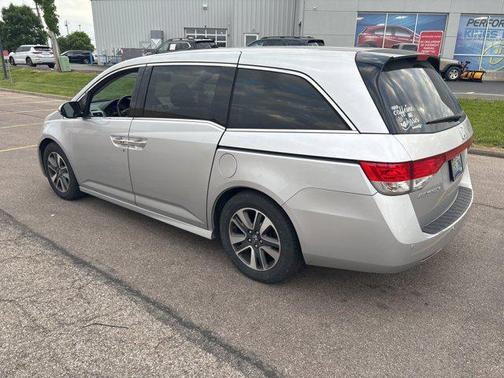Alabaster Silver Metallic 2015 Honda Odyssey Touring