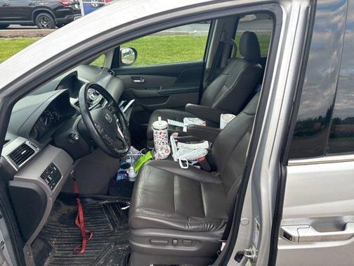 Alabaster Silver Metallic 2015 Honda Odyssey Touring