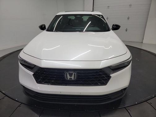 Platinum White Pearl 2023 Honda Accord Hybrid Sport