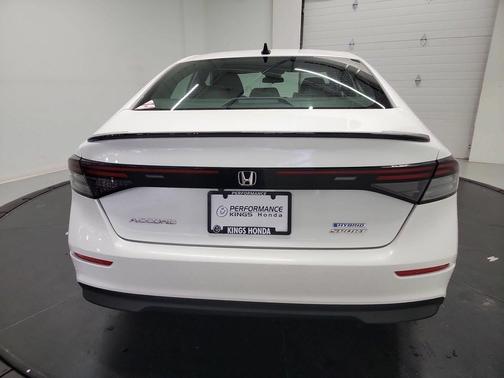 Platinum White Pearl 2023 Honda Accord Hybrid Sport