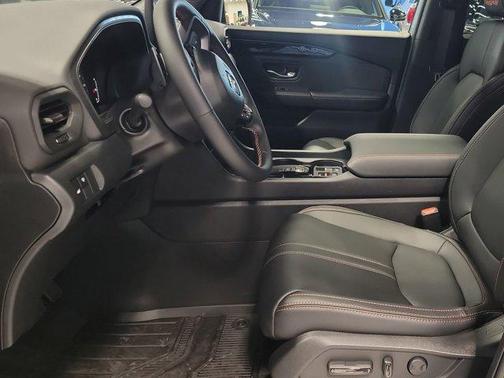Sonic Gray Pearl 2026 Honda Pilot TrailSport