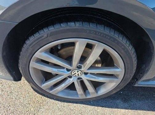 2017 Volkswagen Passat 1.8T R-Line w/Comfort